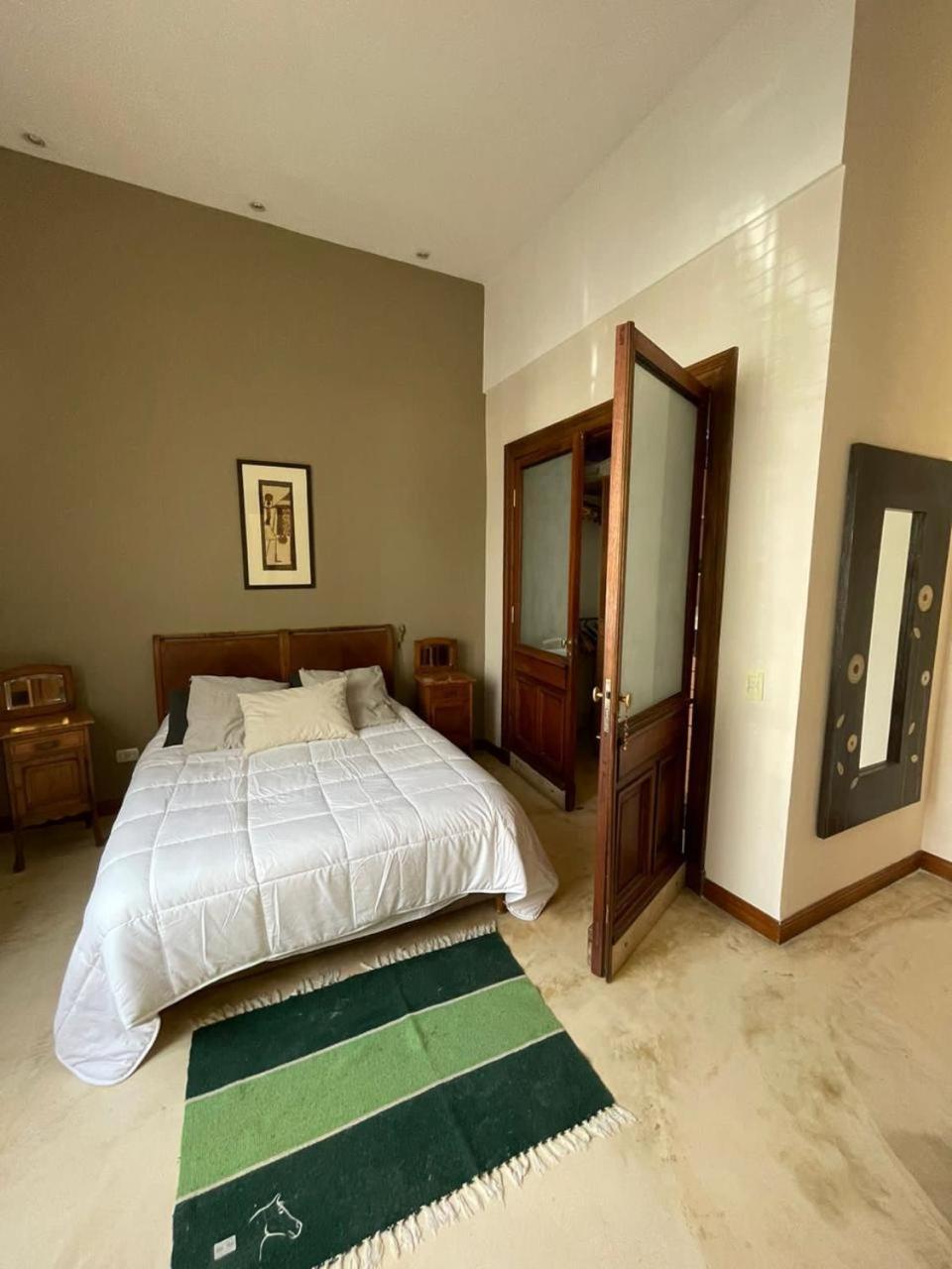 Bed and Breakfast La Casona De Blanca à Balcarce Extérieur photo